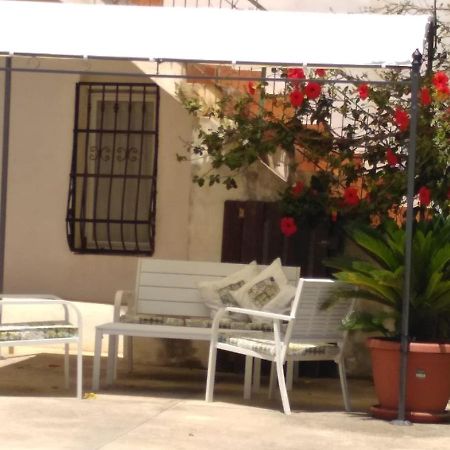Вілла Casale Hibiscus Санта-Марія-дель-Фокалло Екстер'єр фото